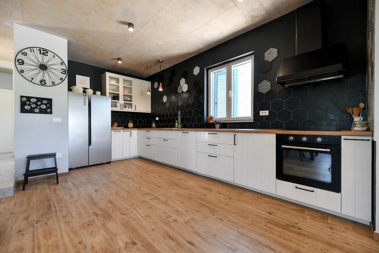 Villa Padelin Sukošan Hırvatistan